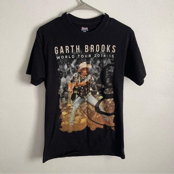 Hanes Garth brooks world tour 2014-2015 tee shirt sleeve size small - Picture 1 of 9